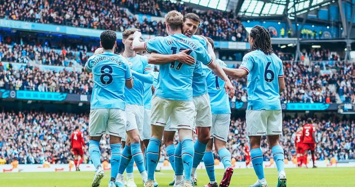 曼城欧冠征途：逆境突围，剑指巅峰荣耀